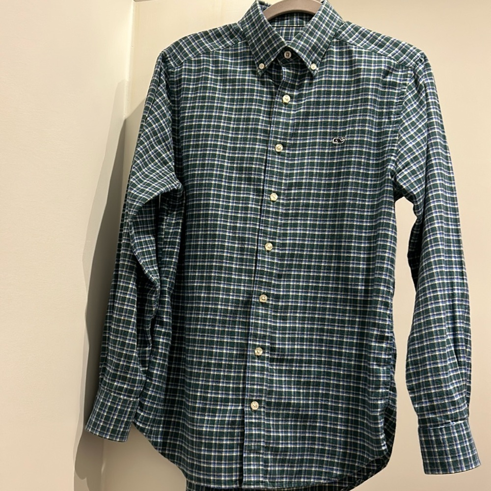 Men's Small Vineyard Vines long sleeve 100% cotton with light flannel feel